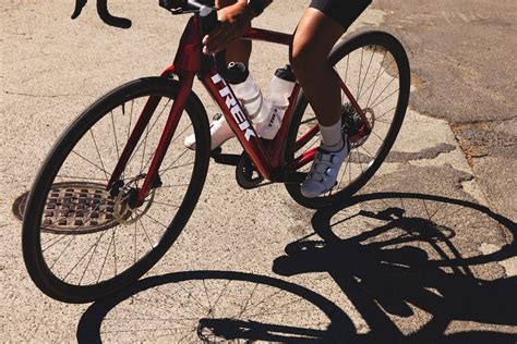 Pourquoi Le Trek Domane Al Est Il Le Choix Id Al Pour D Buter Le