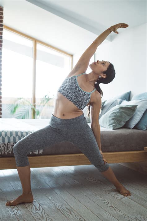 Get In A Good Stretch And Feel Refreshed With These 20 Minute Yoga