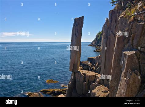 Balancing Rock In St Marys Bay On Long Island Digby Neck And Islands