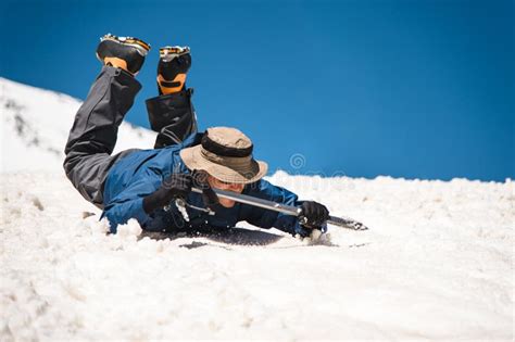 Aprendizaje Deslizarse Correctamente En Una Cuesta O Un Glaciar Con Un