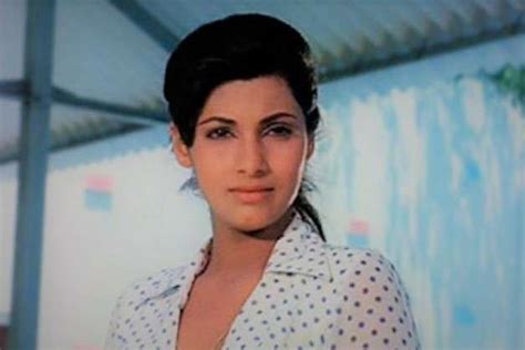 Happy B Day Dimple Kapadia एक ऐसी अभिनेत्री जिसने पिता और बेटे दोनों के साथ किया रोमांस India