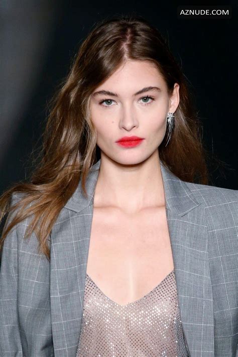 ELIZABETH GRACE Nude AZNude