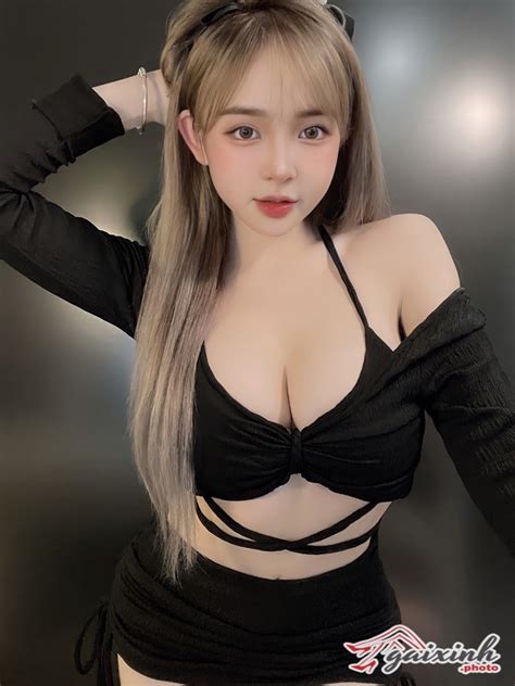 56 Ảnh Hot Girl Trần Huyền Châu Sexy Lộ Clip Nóng Cực Hot