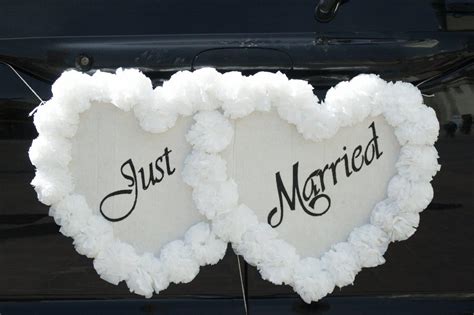 just married signs - Apollo's Chariots