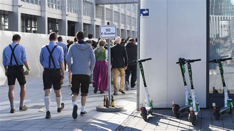 Hundreds Lose Their Licenses During Oktoberfest E Scooter Mayhem Cnn