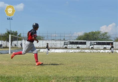 EL EQUIPO DE LAS PANTERAS DE SAN FERNANDO DE LA SUBSECRETARÍA DEL