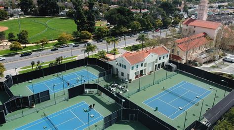 Beverly Hills Tennis – A Tennis Oasis in the Heart of the City