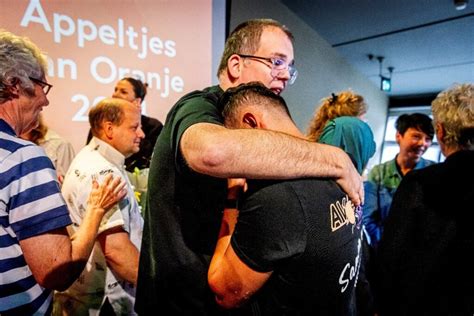 Tilburgse Stichting Avondje Uit Door Naar Finale Appeltjes Van Oranje