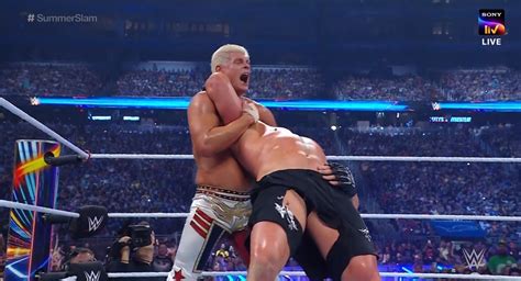 Wwe Star Brock Lesnar Suffers Embarrassing Wardrobe Malfunction At