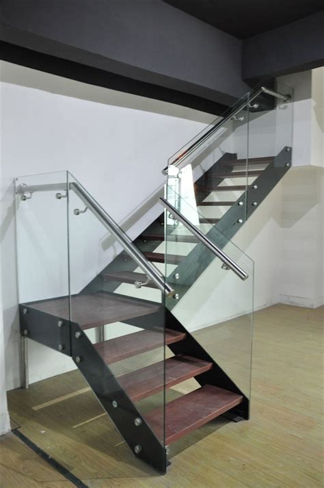 L Shaped Stair Photoe Stair Railing Railings Staircase L Shaped