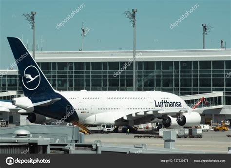 Munich Alemania Abril Airbus A Las Aerol Neas Lufthansa