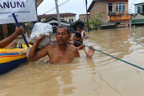 Banjir Rendam 3 871 Rumah Di Asahan Sumut Ketinggian Air Capai 50 Cm