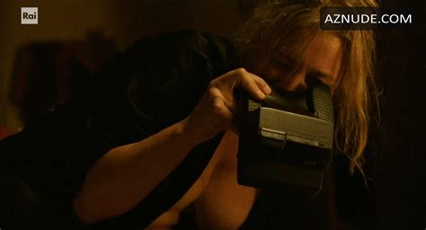 ANNA KONIG Nude AZNude