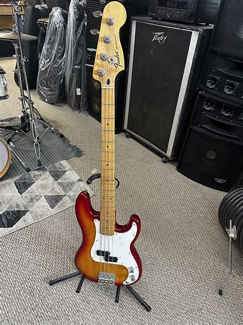 Fender Mim Player Precision Bass Reverb