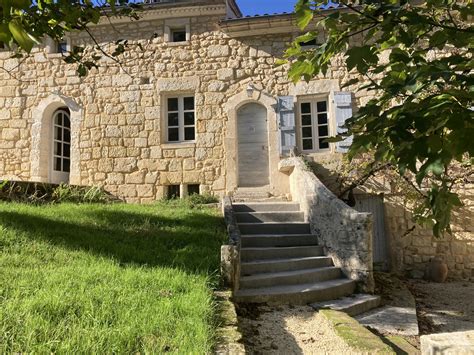 Vente Secteur COMAGA proche de toutes commodités belle maison