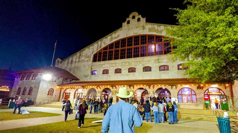 Complete First Timers Guide To The Fort Worth Rodeo Texas | Afternoon ...