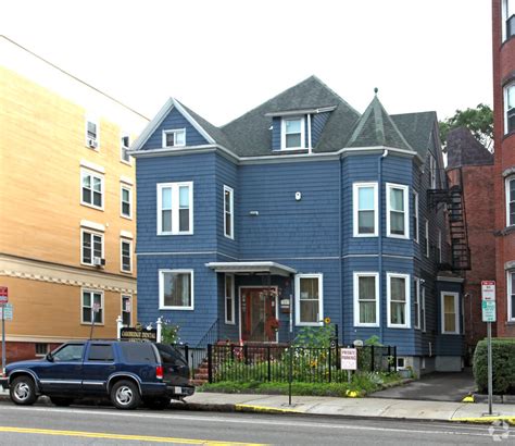 897 Massachusetts Ave, Cambridge, MA 02139 - Property Record | LoopNet.com