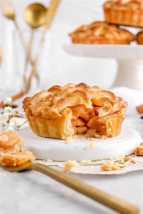 Mini Apple Pies - Bakers Table