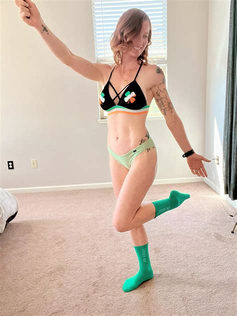 Dont Forget To Kiss A Redhead This Weekend Its Good Luck Nudes Redheads NUDE PICS ORG