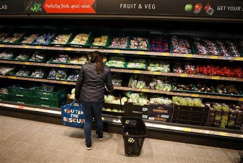 英小売店頭価格、9月は1年ぶりの低い伸び＝小売協会 ロイター