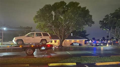 Body Found Inside Car Submerged In Miramar Canal Nbc 6 South Florida