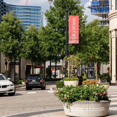 Buckhead Village, Atlanta GA - Neighborhood Guide | Trulia