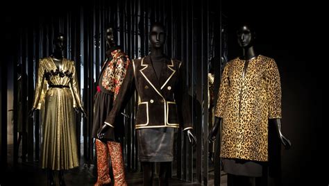 Yves Saint Laurent Est Le Plus Artiste Des Couturiers France Culture