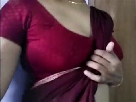 Aunty Showing Her Pussy Boobs ThisVid