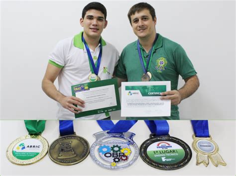 Projeto do Campus Ferros conquista 3º lugar geral na Febrace 2015