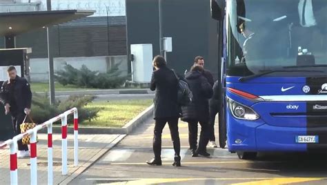 Inter Supercoppa Italiana L Arrivo In Aeroporto Con Destinazione