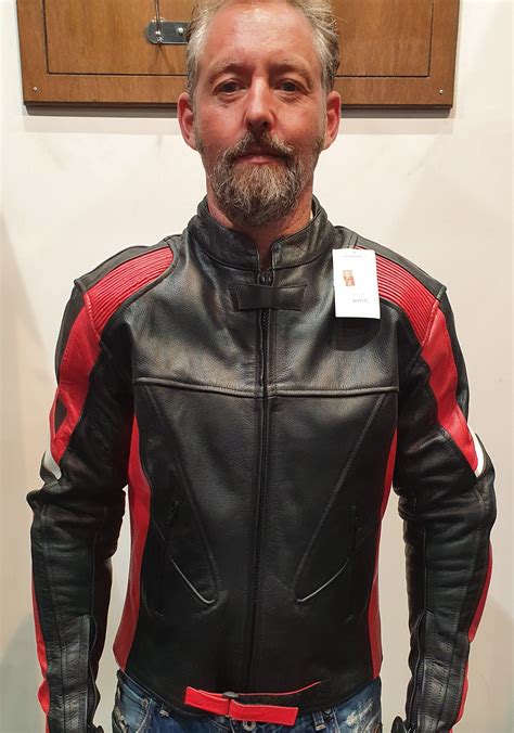 Black/Red Motorcycle Jacket - M/C Leather Jacket with Armours in NZ