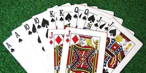 How to Play Pinochle? - Rules & Strategies | Bar Games 101