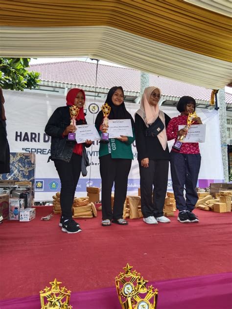 Arimbi Kusuma Siswi Man Yogyakarta Raih Juara Lomba Tarik Suara