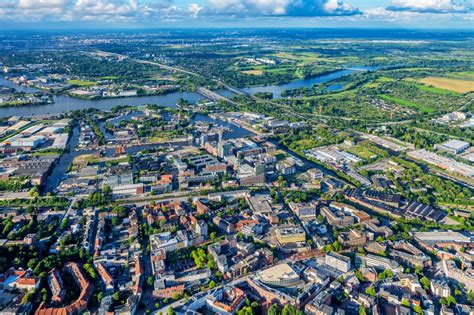 Luftaufnahme Hamburg Stadtzentrum Im Innenstadtbereich Am Ufer Des