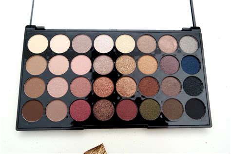 Makeup Revolution 32 Eyeshadow Palette Flawless Review Saubhaya Makeup