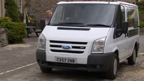 Imcdb Org Ford Transit T S Mkv In Emmerdale Farm