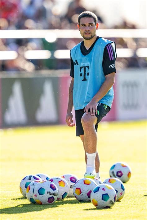 FC Bayern München on Twitter Konrad Laimer Raphaël Guerreiro