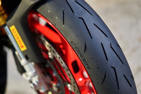 Pneu Pirelli Diablo Rosso Iv Corsa Chega Ao Brasil