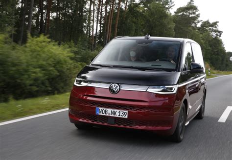 Auto Zürich Car Show 2021 VW Nutzfahrzeuge zeigt den neuen Multivan