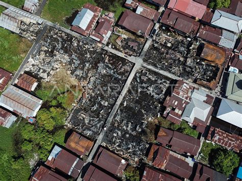 KEBAKARAN PERMUKIMAN PADAT PENDUDUK PALANGKARAYA ANTARA Foto