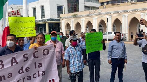 Tabasco Hoy On Twitter Almomento🔴 Llegan Manifestantes A Palacio De