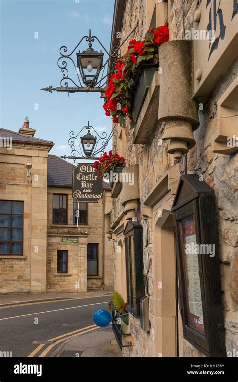 The olde castle bar ireland hi-res stock photography and images - Alamy