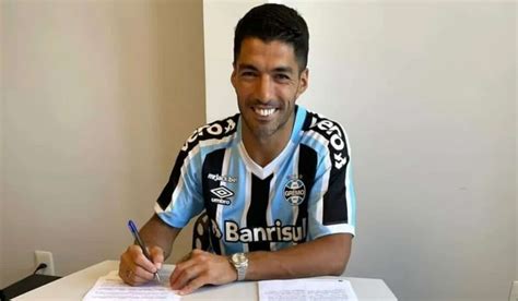 Transfer Luis Suarez Sign Two Year Deal With Brazilian Club Gremio