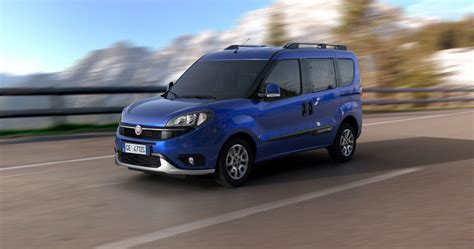 Yeni Fiat Doblo Trekking Bayilerdeki Yerini Ald Te Fiyat Ve