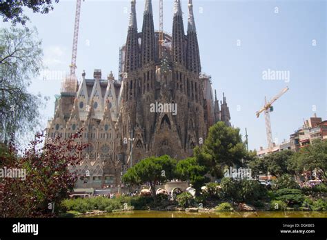 Cattedrale Sagrada Familia Fotos Und Bildmaterial In Hoher Aufl Sung