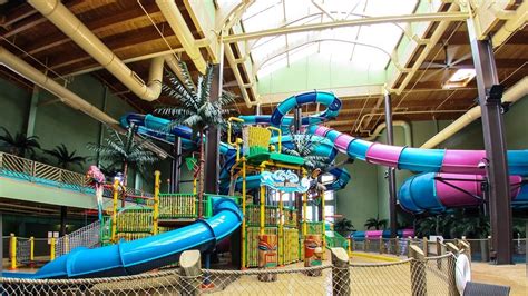 Maui Sands Resort And Indoor Water Park Sandusky Ohio Usa Youtube