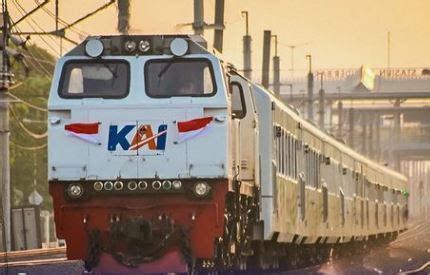 Kereta Api Ekonomi Rasa Eksekutif Beroperasi September Simak