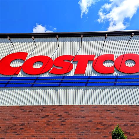 Costco casula shoppers report massive lines this weekend 24