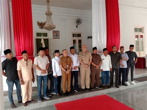 Anggota Dpr Ri Syafiudin Asmoro Dan Pj Bupati Bangkalan Bahas