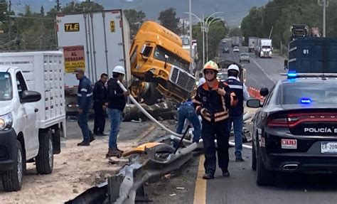 Choque De Trailers Colapso La Carretera Estatal Informe Queretano